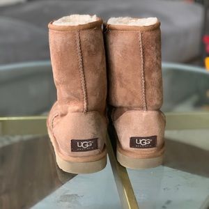 UGG women’s classic short boot